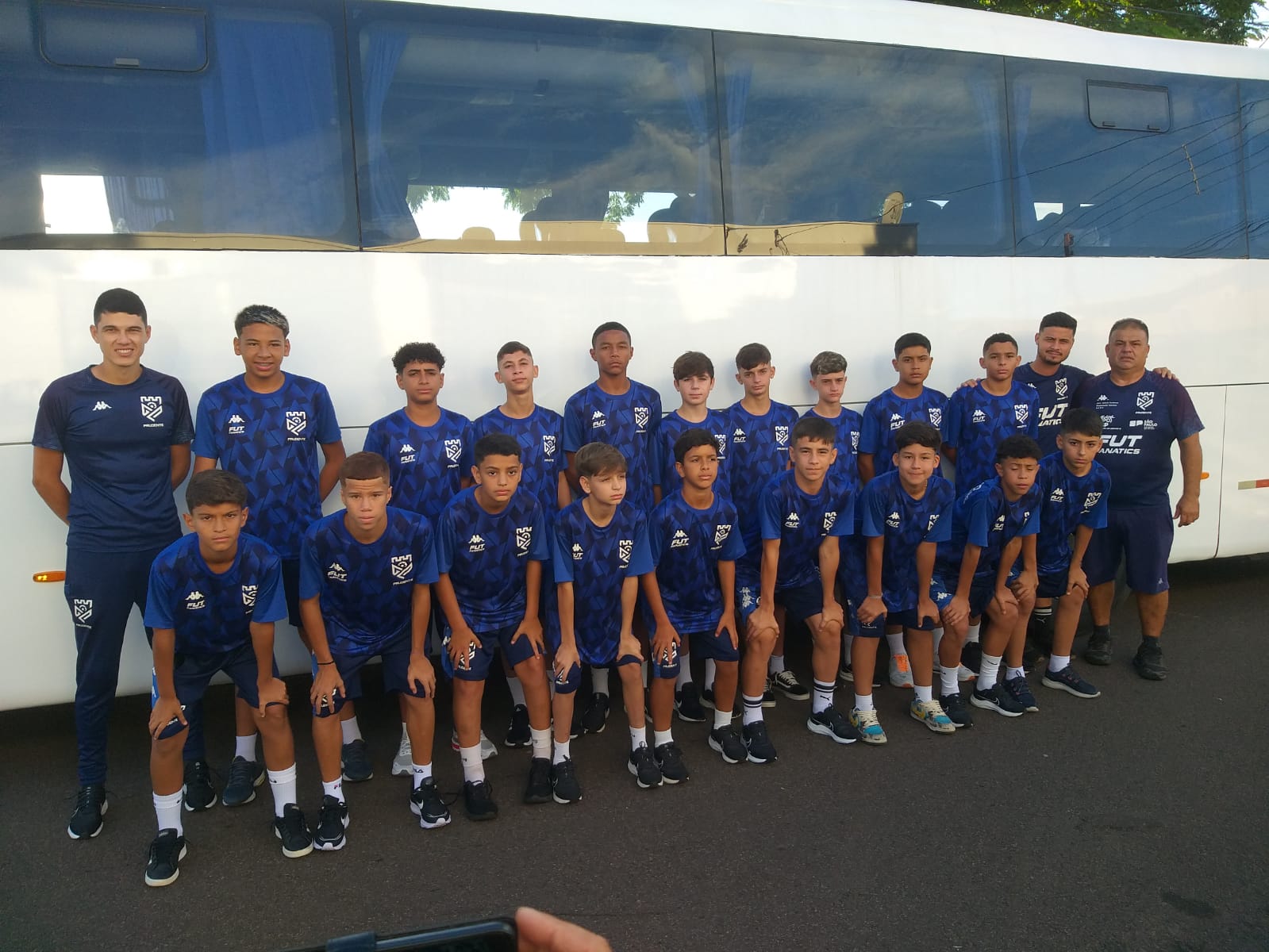 FILHOS DE PRESIDENTE BERNARDES SEGUEM EM VIAGEM PARA GUARARAPES NO SUB 13 DO GRÊMIO PRUDENTE