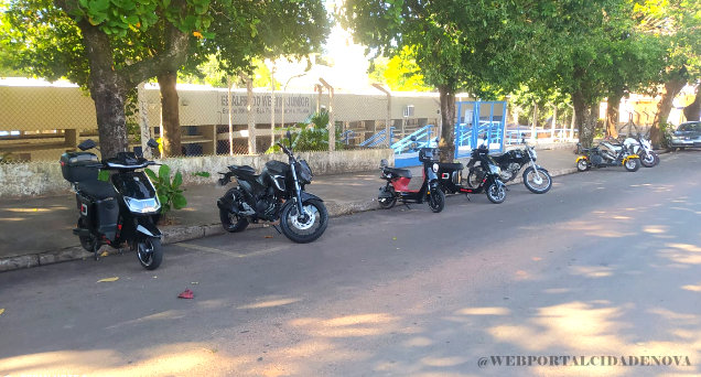 A QUERIDINHA DO MOMENTO AS SCOOTER ELETRICA É PREFERIDA ENTRE JOVENS ADOLESCENTES PARA IREM A ESCOLA EM BERNARDES SP